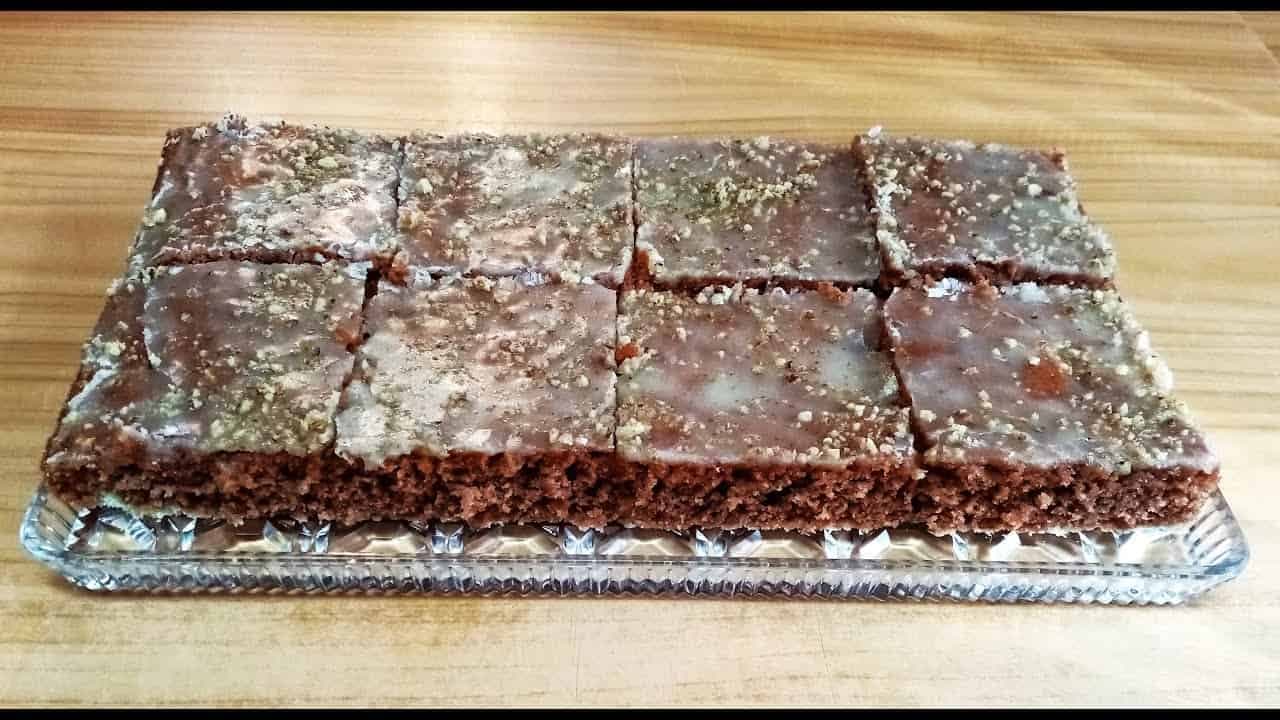 Jablkový koláč „Opilec“: Na tento recept sa nechytá ani torta z cukrárne, chutí úžasne!