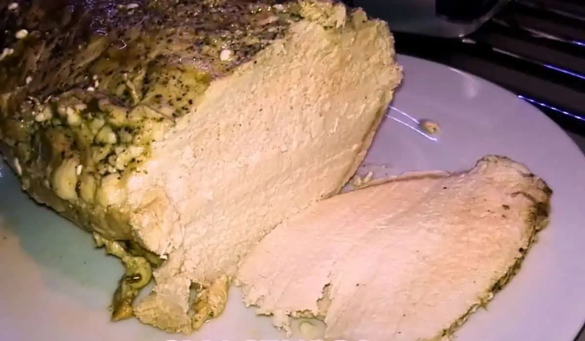 Bravčové karé vložíme do hrnca a varíme 5 minút: Odteraz prestanete kupovať údeniny v obchodoch!