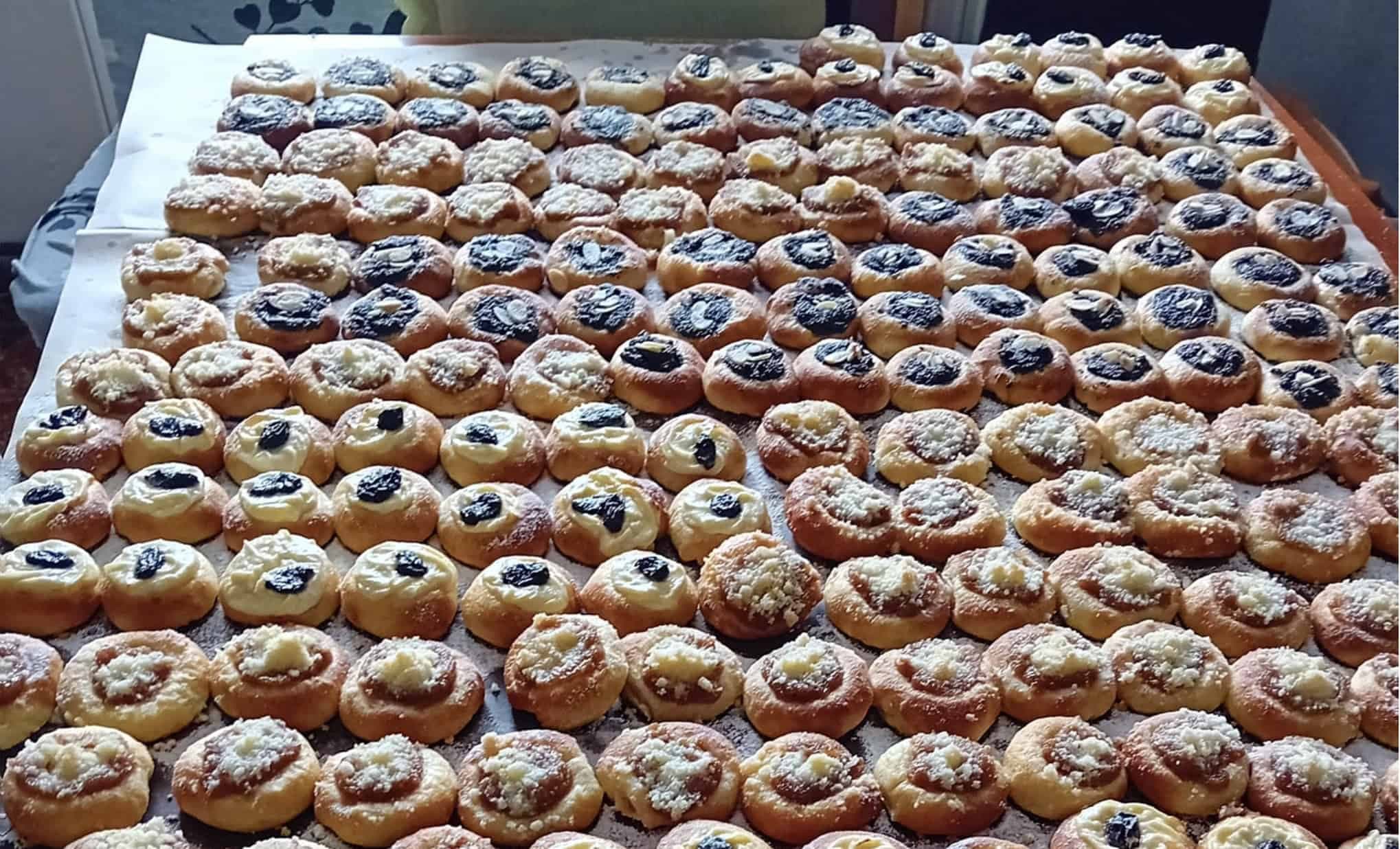 Z kysnutého už nepečiem, toto je jednotka: Fantastické RÝCHLE moravské koláče – vyzerajú ako od babičky a tá vôňa v kuchyni sa nedá opísať!