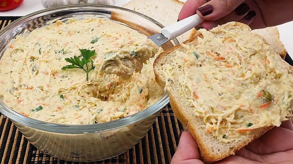 Odkedy mám tento recept, iné nátierky už nerobím: Nesmrteľný RECEPT na VIANOČNÚ nátierku, nič sa na ňu nechytá!