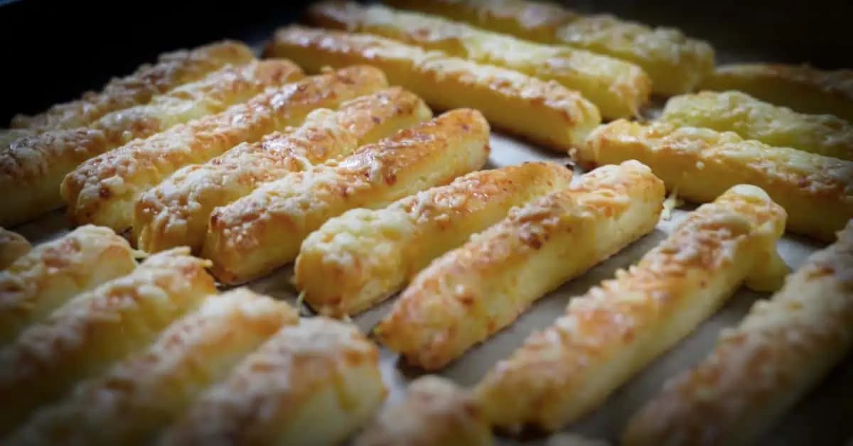 Extrémne rýchle TVAROHOVÉ tyčinky: Cesto nekysne ani sa nechladí!