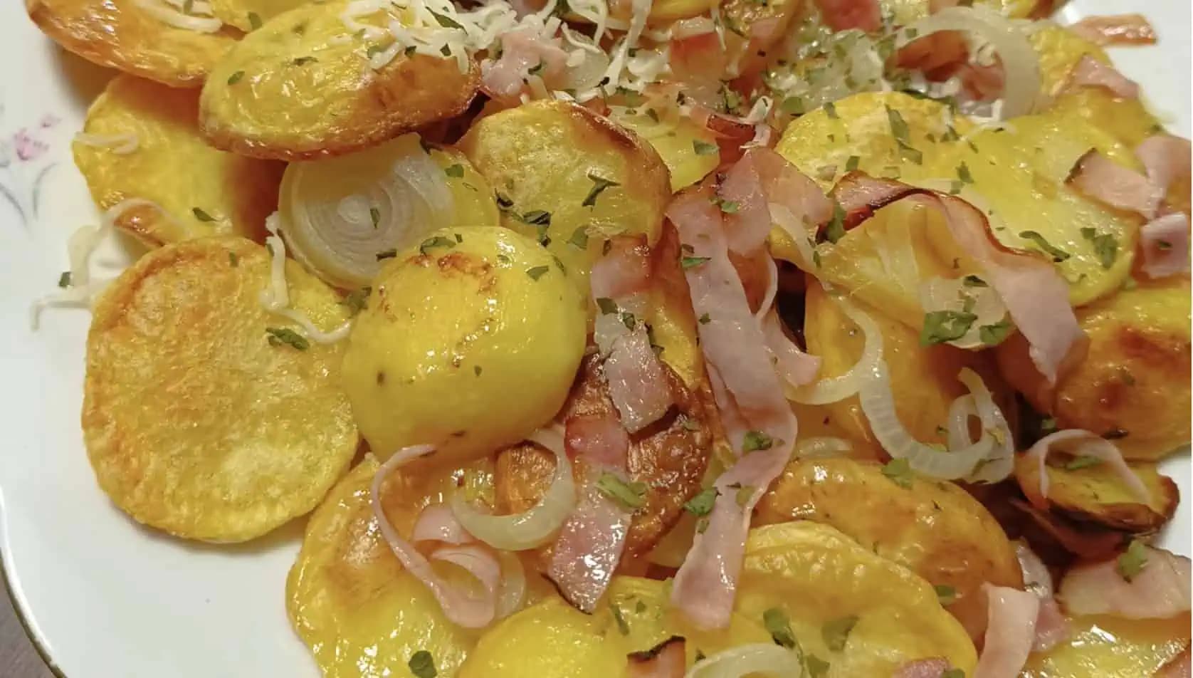 Farmárske zemiaky: Overený recept na výborné jedlo z jednej panvice!