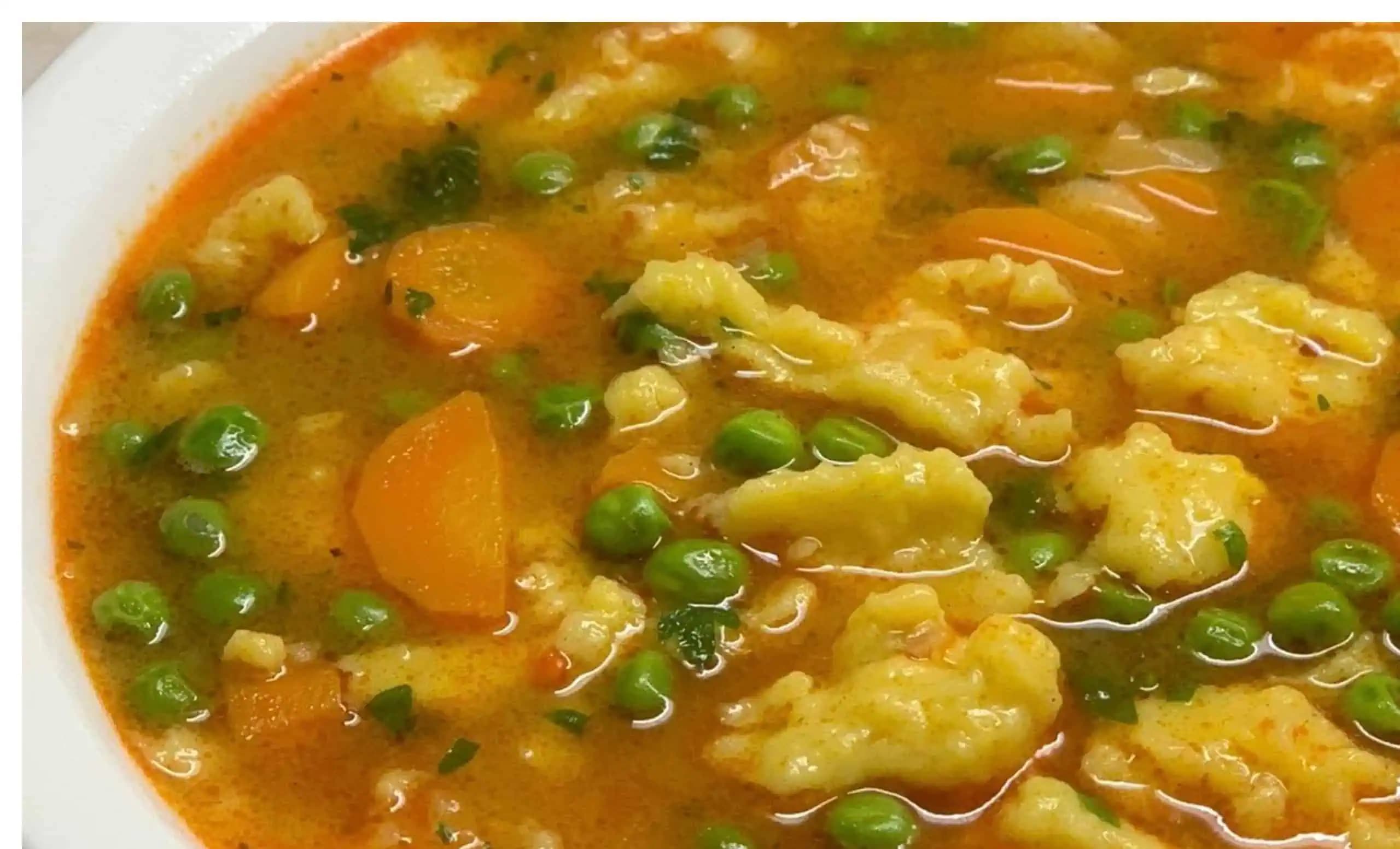 LEGENDÁRNA zeleninová polievka s haluškami za 15 minút: Pre moje deti je to najlepšia polievka, aká existuje!