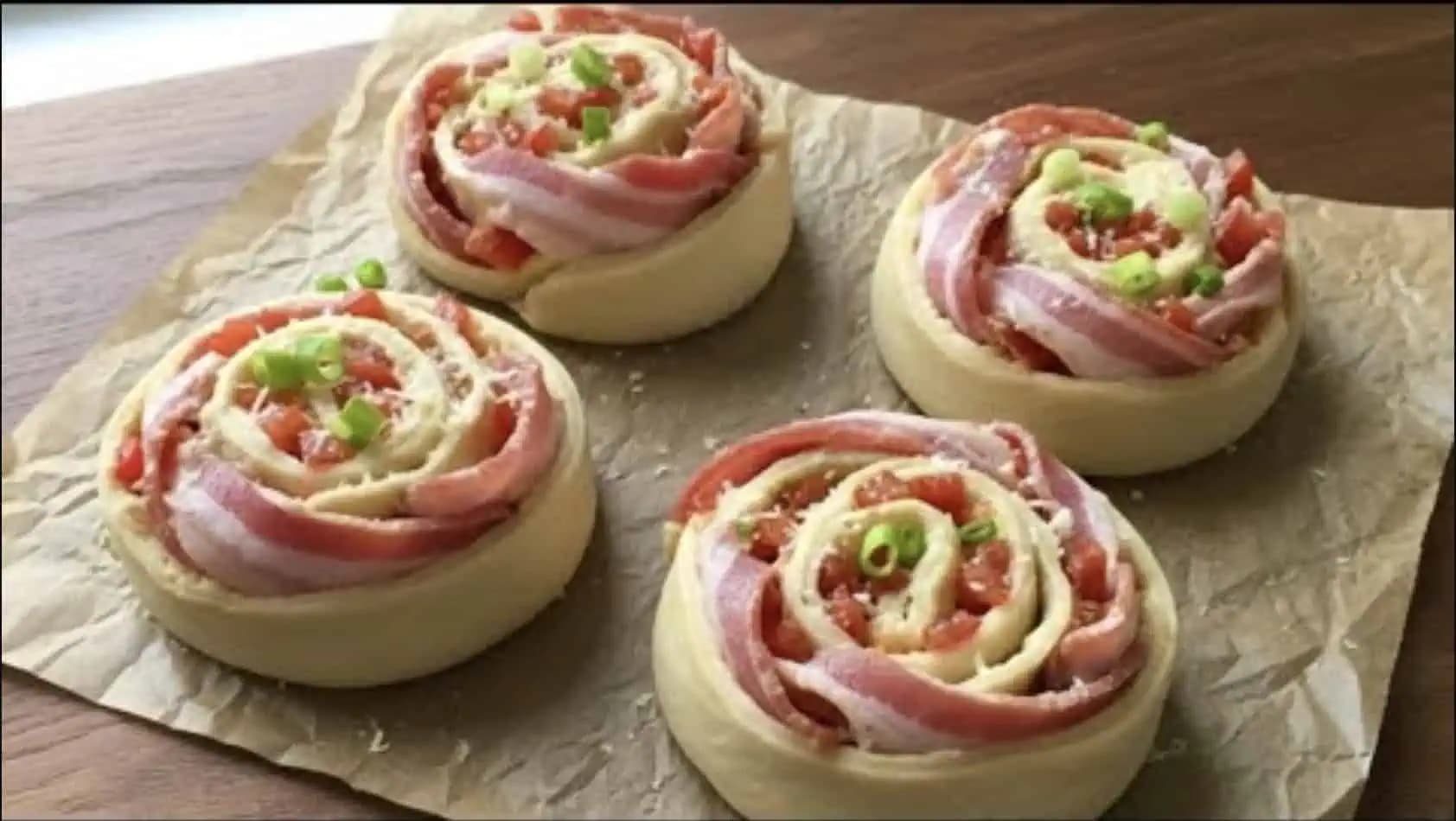 CHUTNEJŠIE AKO PIZZA! Lístkové cesto so slaninou za 10 minút!