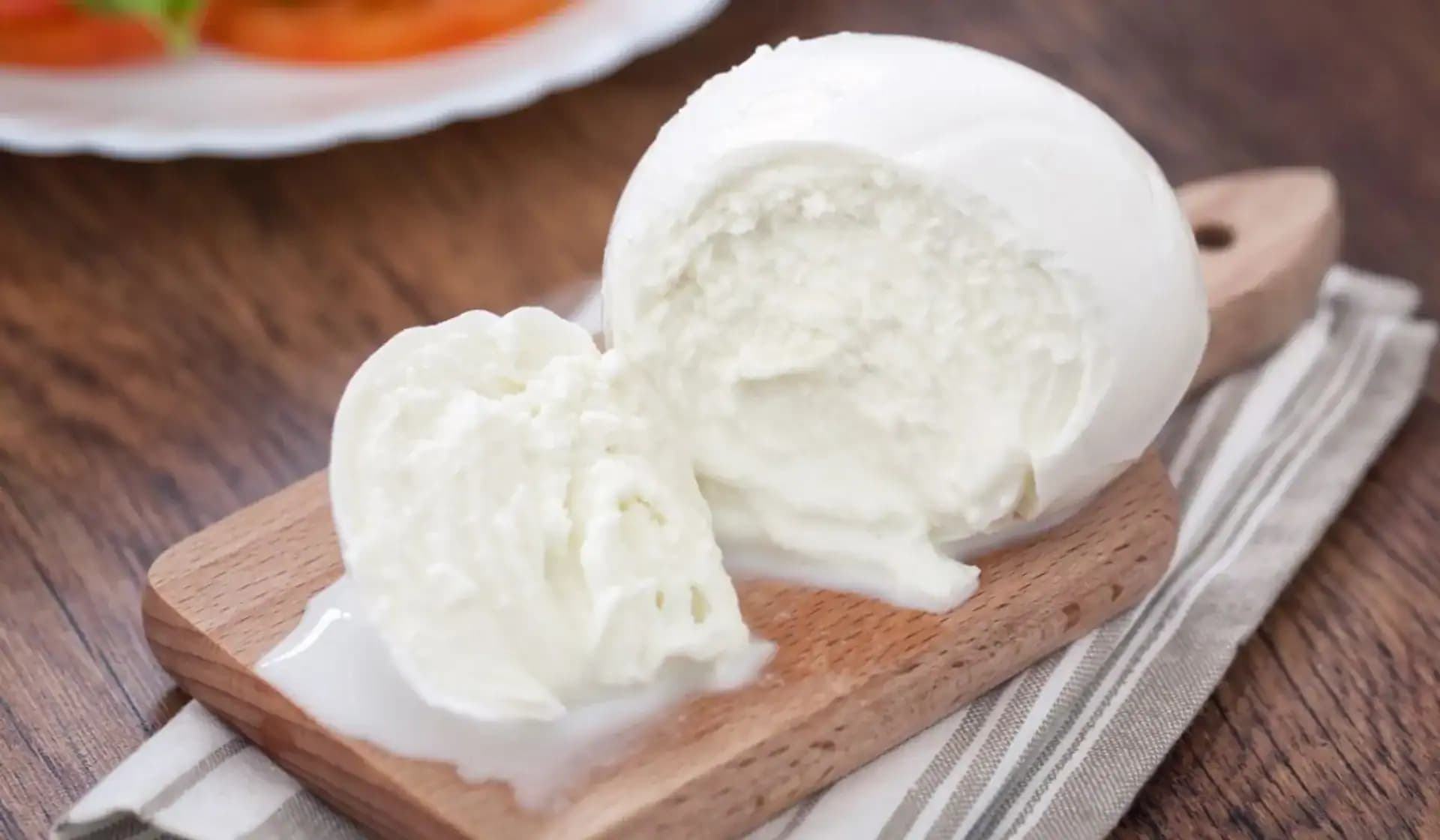 Nikdy nevylievajte vodu z mozzarelly: Musíte poznať výborný TRIK, ako ju využiť!