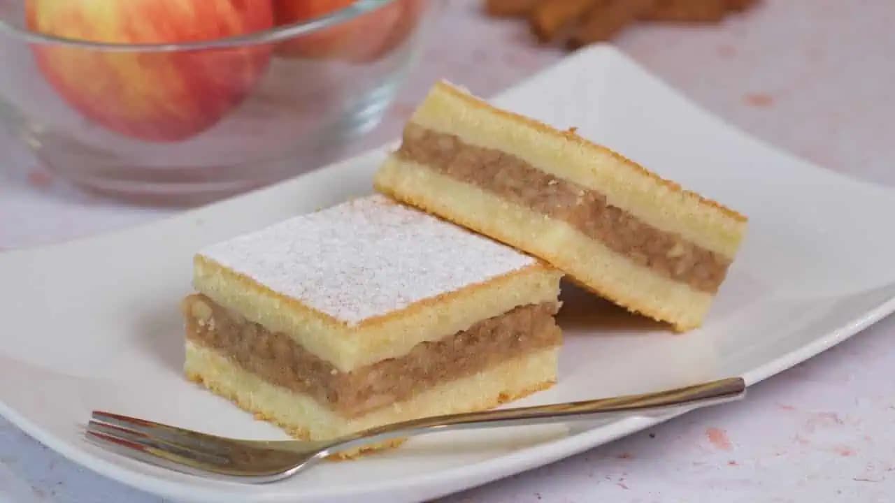 Staromódny jablkový koláč z hrnčeka: Naše mamy ho piekli neustále!