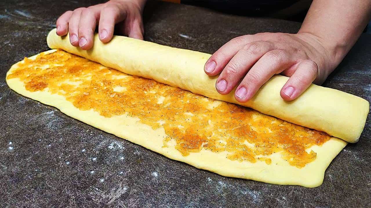 NOVÉ cesto na štrúdľu len z 3 prísad: Lístkové už nekupujem, z tohoto upečiete úplne všetko – našla som ten najlepší RECEPT!