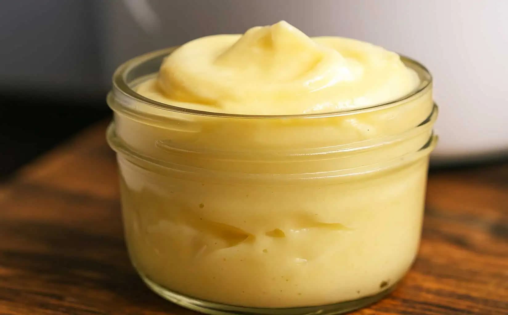 Domáca majonéza bez kvapky oleja: Kto raz ochutná, ťažkú majonézu z obchodu si viac nekúpi!