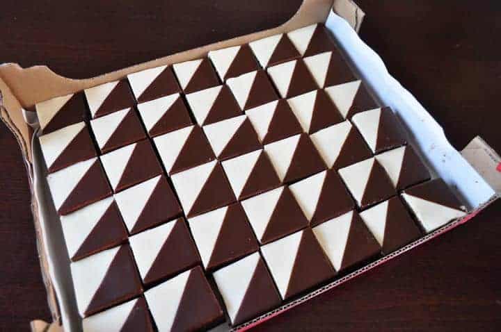 Dvojfarebné orechové kocky: Toto je náš najobľúbenejší vianočný zákusok, pečiem aspoň na 3 plechy!