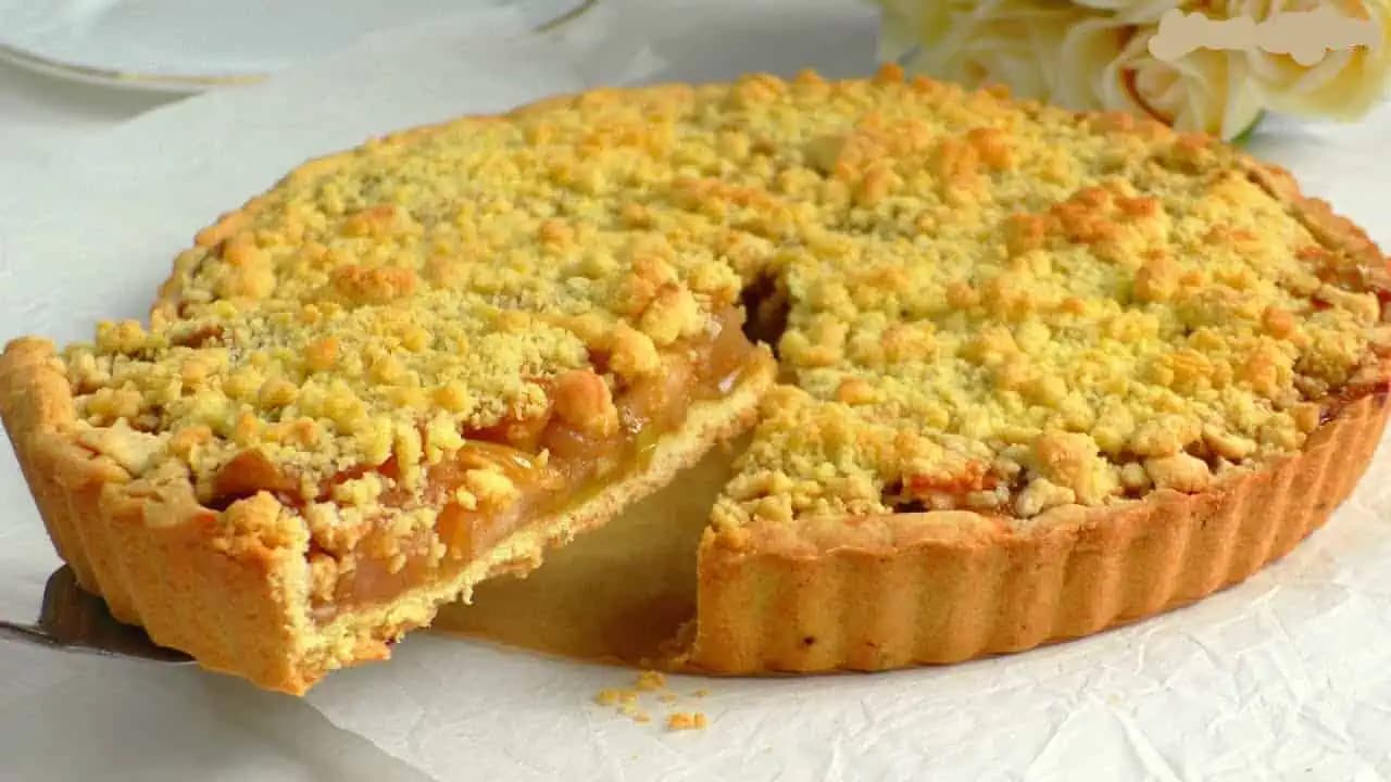 Najjednoduchší RECEPT na jablkový koláč, ktorý sa topí v ústach: Pečiem ho aj 3x do týždňa!