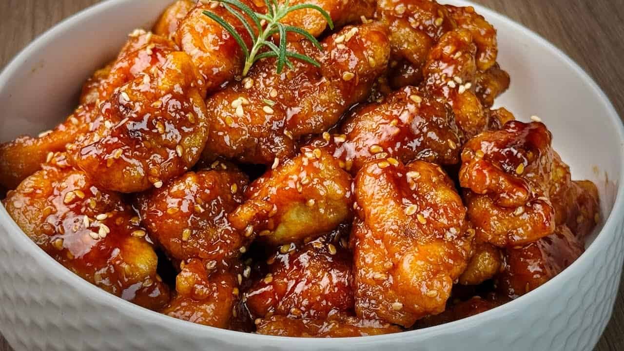 Recept na sladkokyslé kuracie kúsky: Chrumkavé, šťavnaté a neodolateľné!