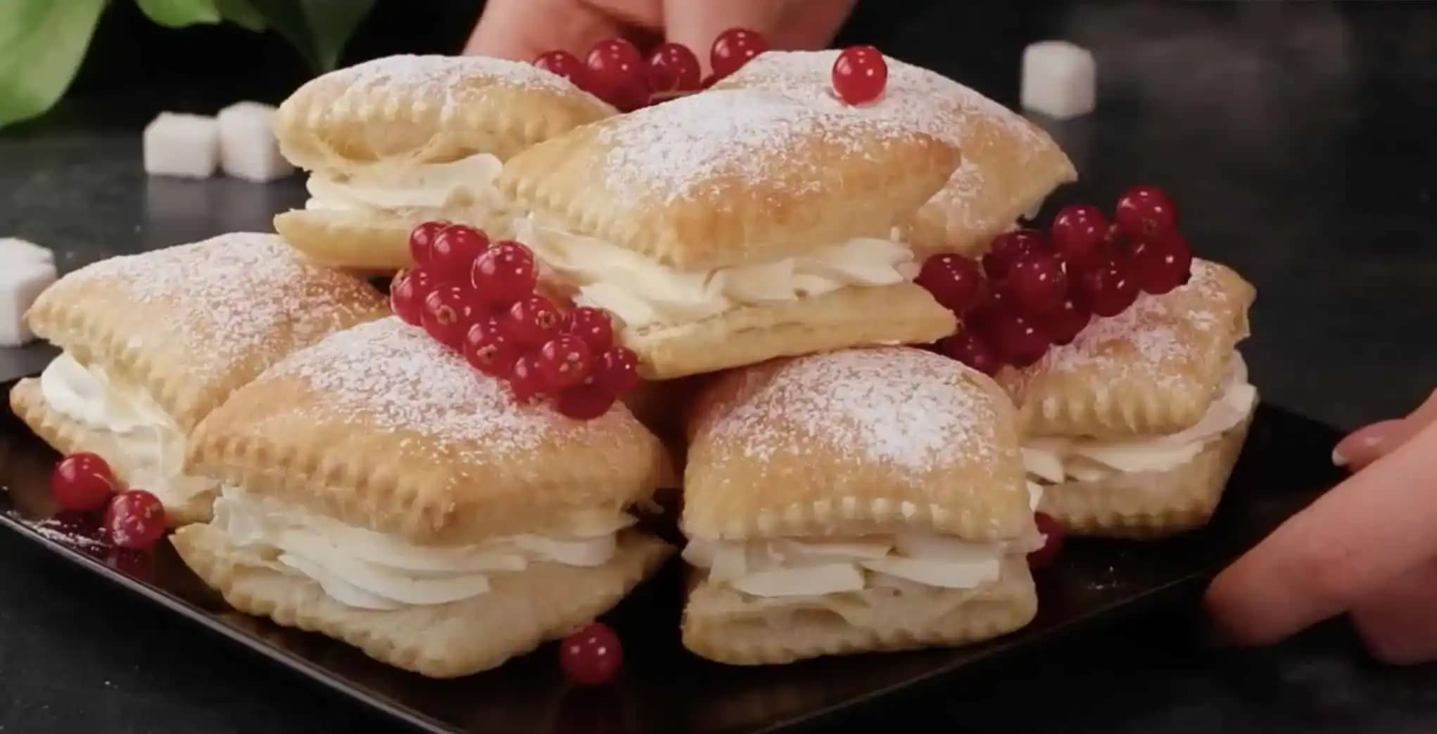 Vynikajúci dezert z lístkového cesta a s nadýchaným krémom: Toto tromfne aj drahé veterníky!