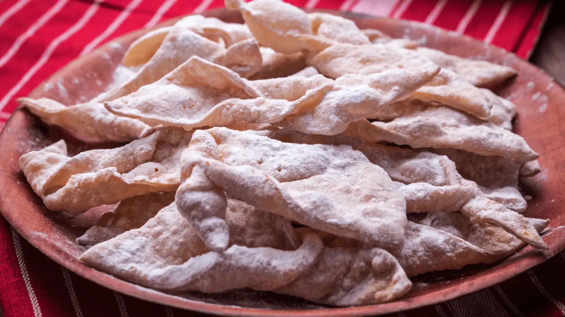 Recept na FAŠIANGOVÉ fánky z roku 1931: Tajná prísada prekvapila aj babičku!