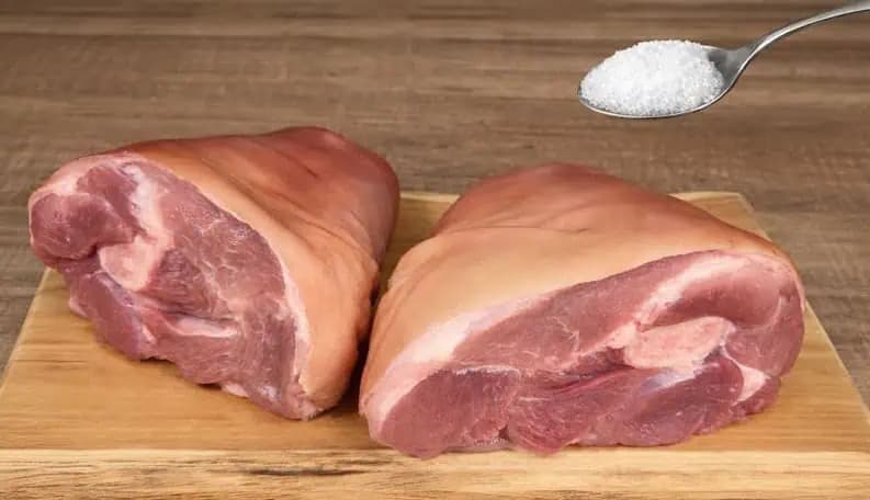 Vezmite len bravčové koleno, soľ a nebudete veriť vlastným očiam: Tento trik som sa naučila v drahej reštaurácii!
