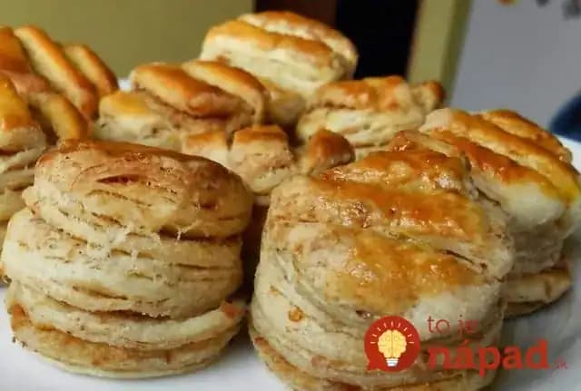 Prudko žravé oškvarkové pagáče podľa starkej: V našej rodine idú na odbyt, z plechu zmiznú ešte teplé!