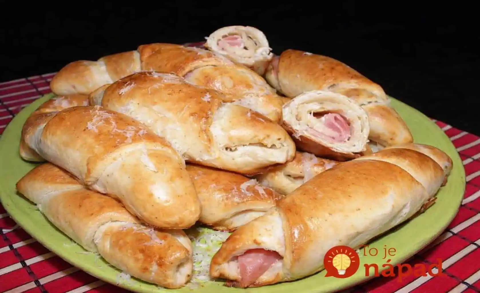 Hotové do pol hodinky: Domáce rožteky plnené šunkou!