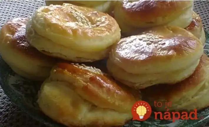 Kto má doma smotanu a kúsok syra, môže si pripraviť najrýchlejšie pagáče na svete: 20-minútové, kypré a úžasné!