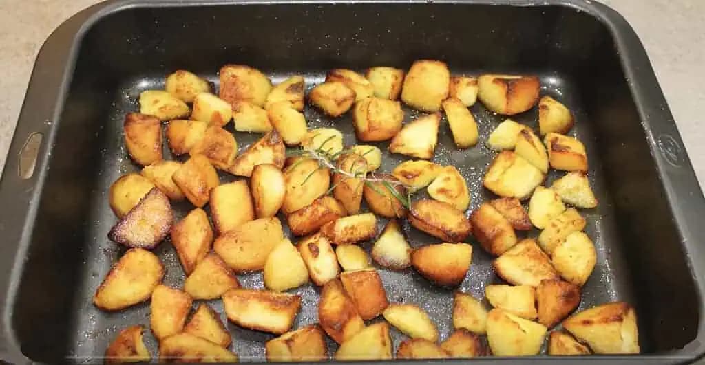 Moja švagriná má fintu na NAJLEPŠIE pečené zemiaky pod slnkom: Dokonale chrumkavé vonku a mäkké vnútri!