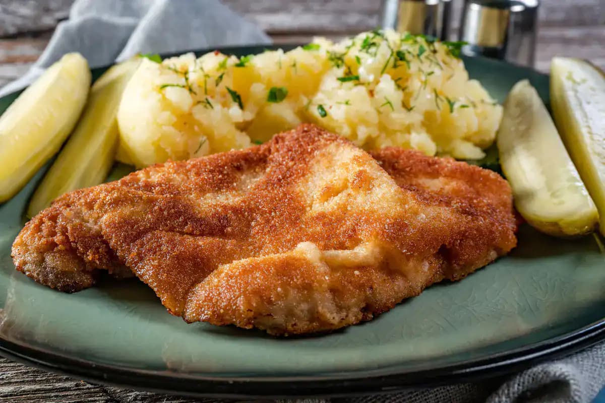 Rezne už nenamáčam do mlieka: Jeden trik šéfkuchára a nič lepšie ste zaručene nejedli – poraďte to každému!