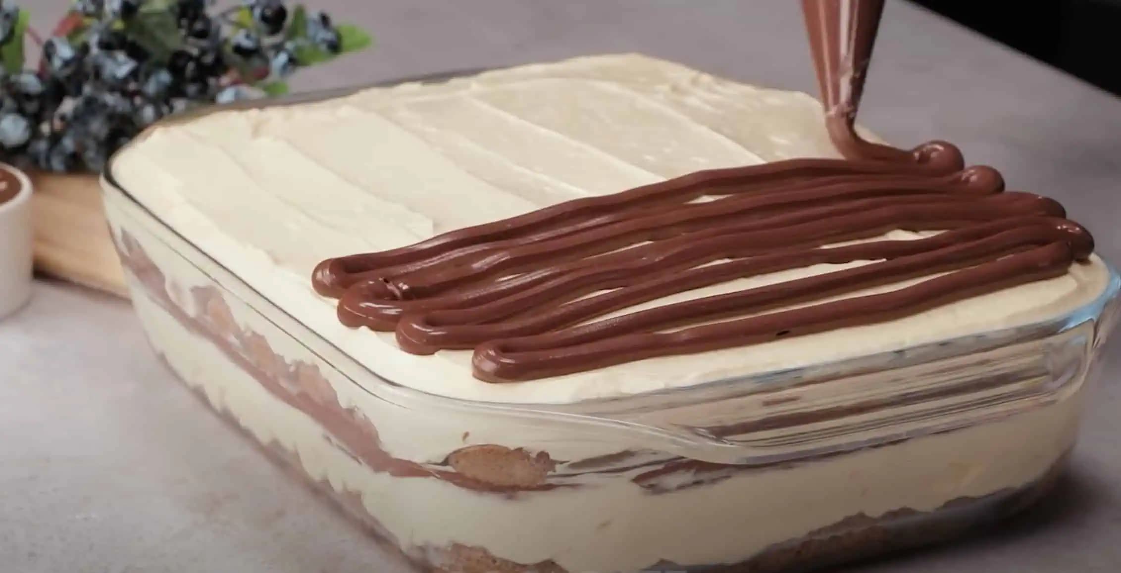 Nepečená KÁVOVÁ maškrta z kyslej smotany, Nutelly a tvarohu: Nejlepší dezert s vôňou kávy, aký jsme ochutnali – vyzerá aj chutí neskutočne!