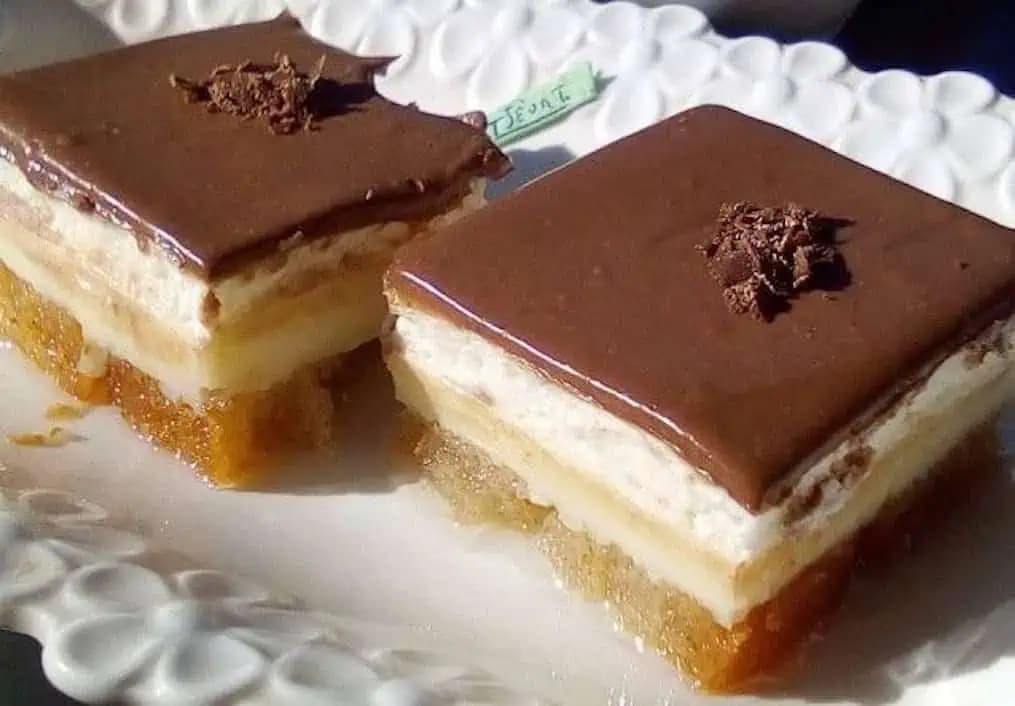 Zákusok „Jablkový tanec“ bez pečenia: Musím sa podeliť o tento vynikajúci recept, zatieni aj krémeš!