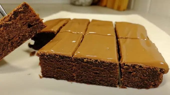 Miliónový koláč NESCAFÉ: Je šťavnatý, lahodný, chutí neodolateľne a ľahko sa pripravuje (RECEPT)!