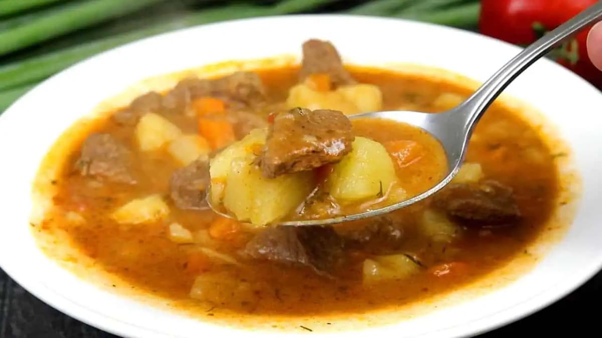 Najjednoduchší a najchutnejší recept na GULÁŠOVÚ polievku! Nikdy ste lepšie neochutnali! ŠPECIÁLNY RECEPT!