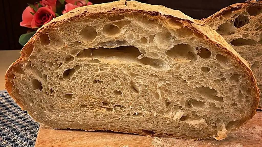 Prestaňte kupovať chlieb: RECEPT na nadýchaný vidiecky chlieb podľa starého receptu (4 PRÍSADY)!
