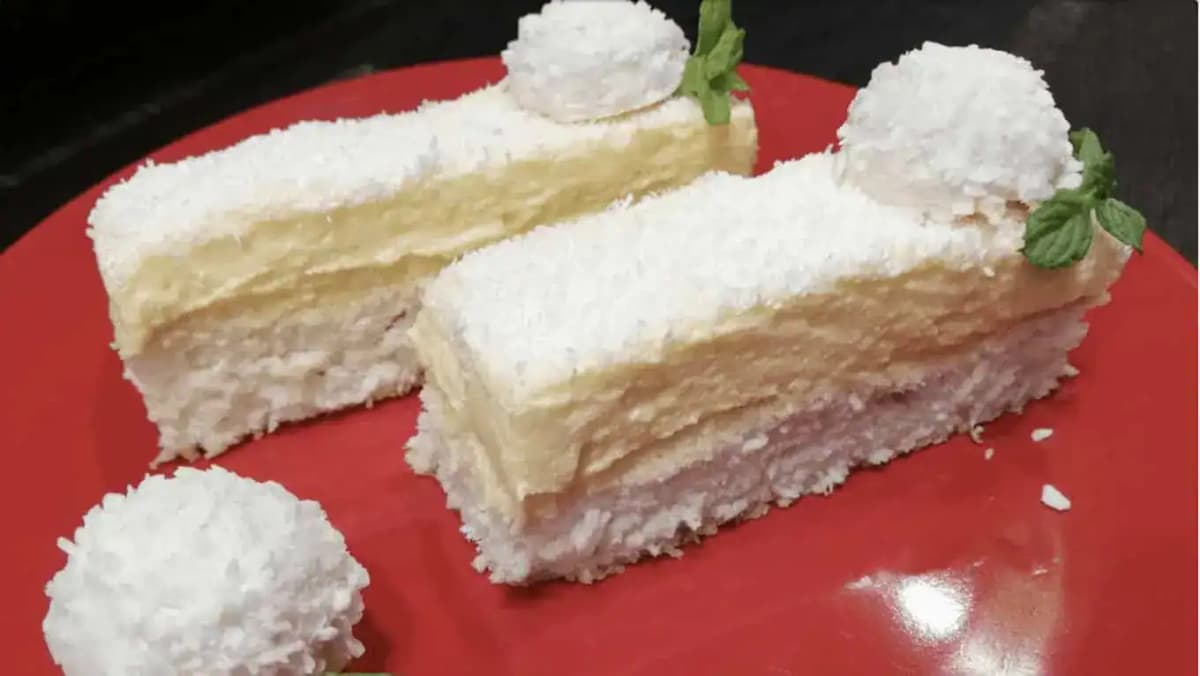 Miliónový zákusok RAFFAELLO na Veľkú noc: Jemný, lahodný a viete ho rýchlo pripraviť – lepší dezert nemajú ani v cukrárni!