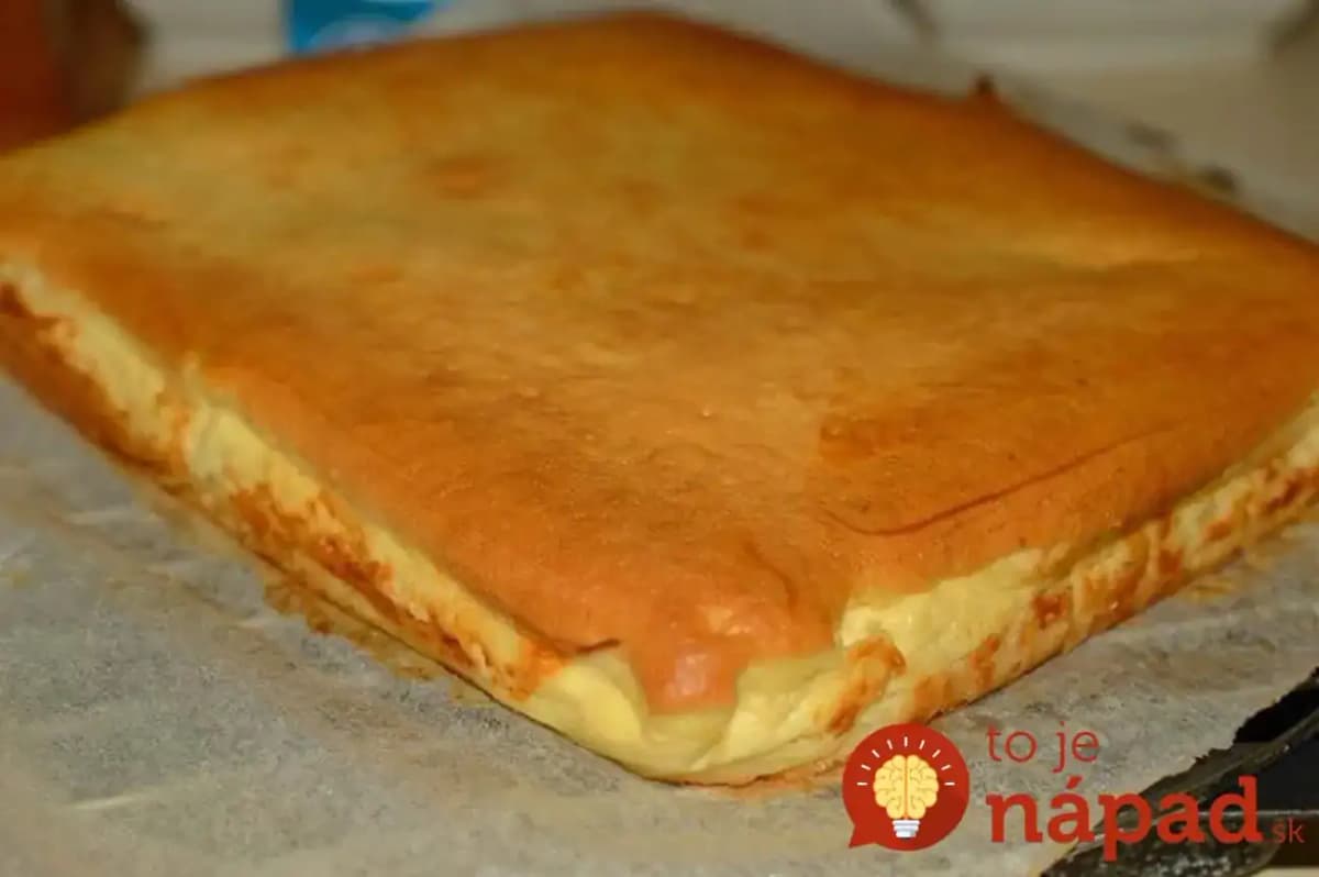 Vznešený „Zmiešaný“ tvarohový rez: Náplň je ukrytá priamo v ceste – tento dezert ohúril každého, kto ochutnal!