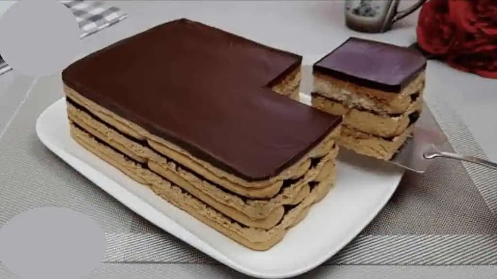 Jednoduchý nepečený dezert z dlhých piškót: LEPŠÍ ako tiramisu a hlavne ho pripravíte za 15 minút!