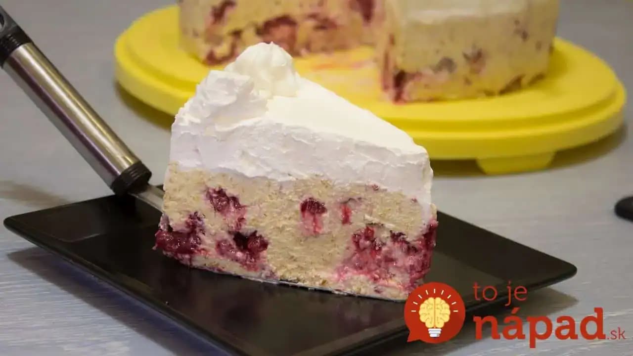Torta „Lenivec“ za 15 minút: Nerobíte zvlášť cesto a krém, všetko zmiešate v jednej miske a len dáte do formy!