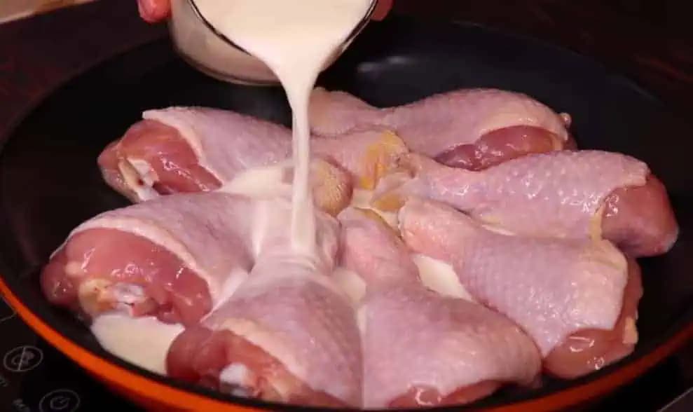 Tieto kuracie stehienka nemajú páru: Mäsko je veľmi chutné, jemné a šťavnaté!