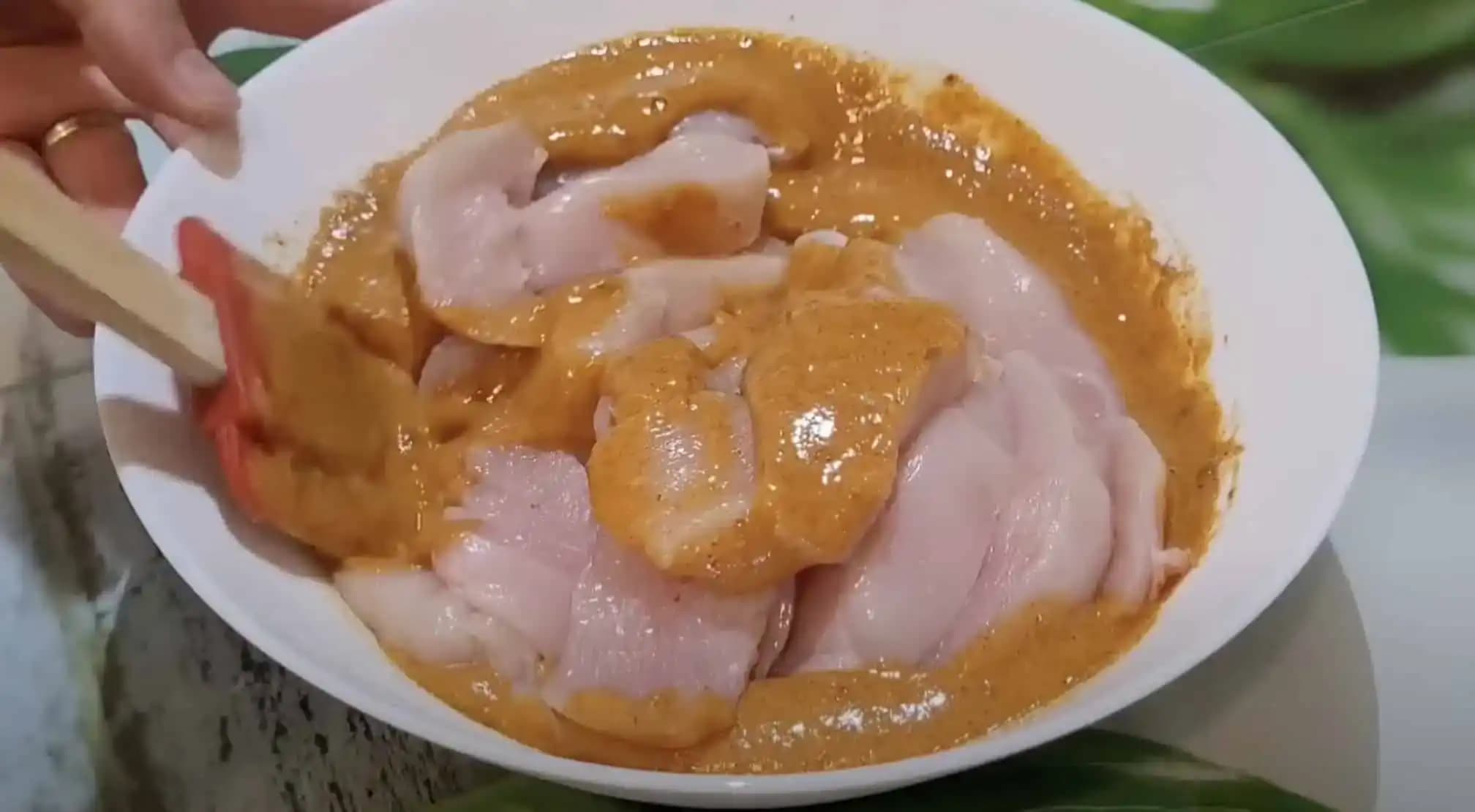 Minútkové kuracie prsia v jemnej horčicovej marináde: Je to lepšie ako vyprážaný rezeň (RECEPT)!