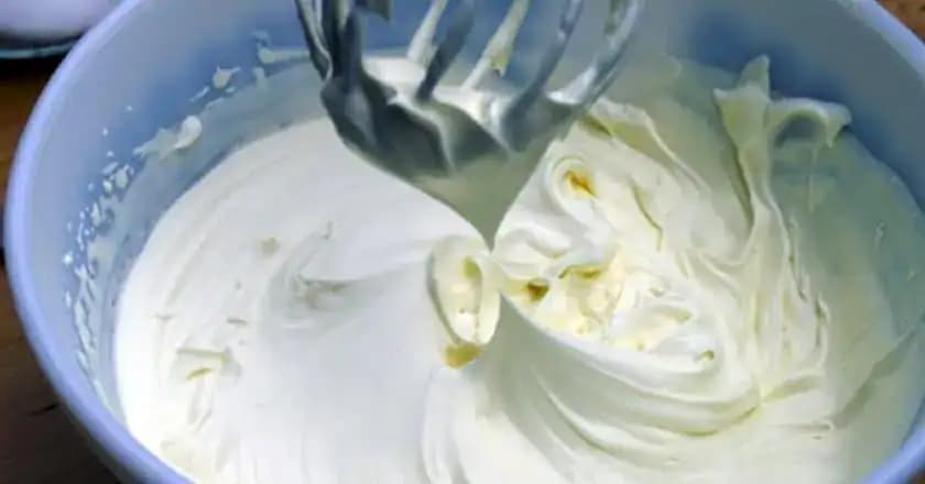 Nesmrteľný recept na KRÉM z čias socializmu: Dávam ho do torty aj koláčov, chutí ako Ruská ZMZRLINA!