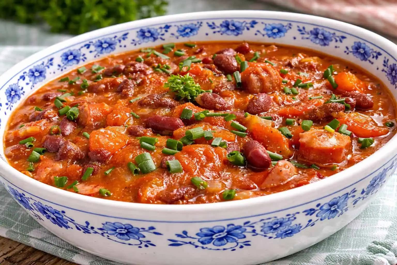 Kovbojská fazuľa: Všetko dám spolu do hrnca a mám navarené na 2 dni – vynikajúca chuť!