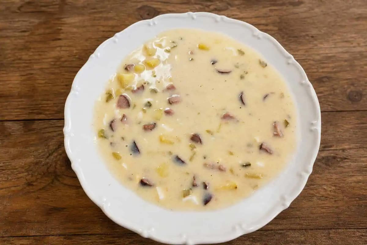 Hodolanská omáčka: Toto jedlo poznajú len pamätníci z MORAVY, dnes ho už takmer nevarí! Sýte, lacné a absolútne fantastické!