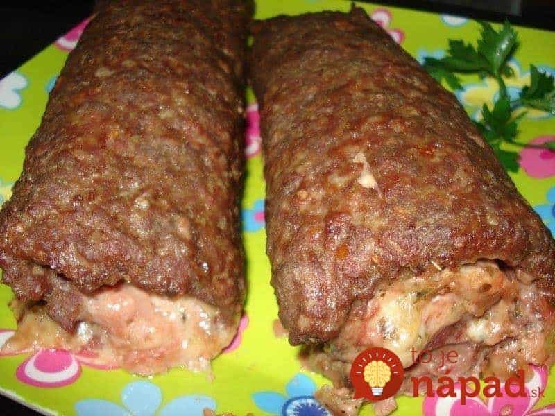 Najjemnejšia plnená roláda z mletého mäsa s kyslou smotanou: Žiadna strúhanka, vajce a drží perfektne!