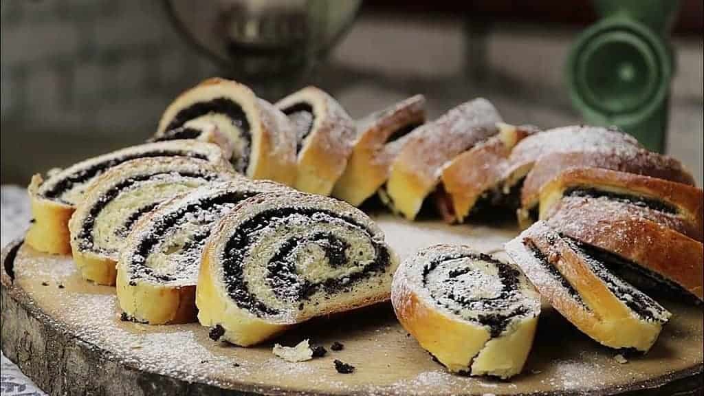 Nadýchaný makový závin, ktorý zmizne zo stola mrknutím oka!