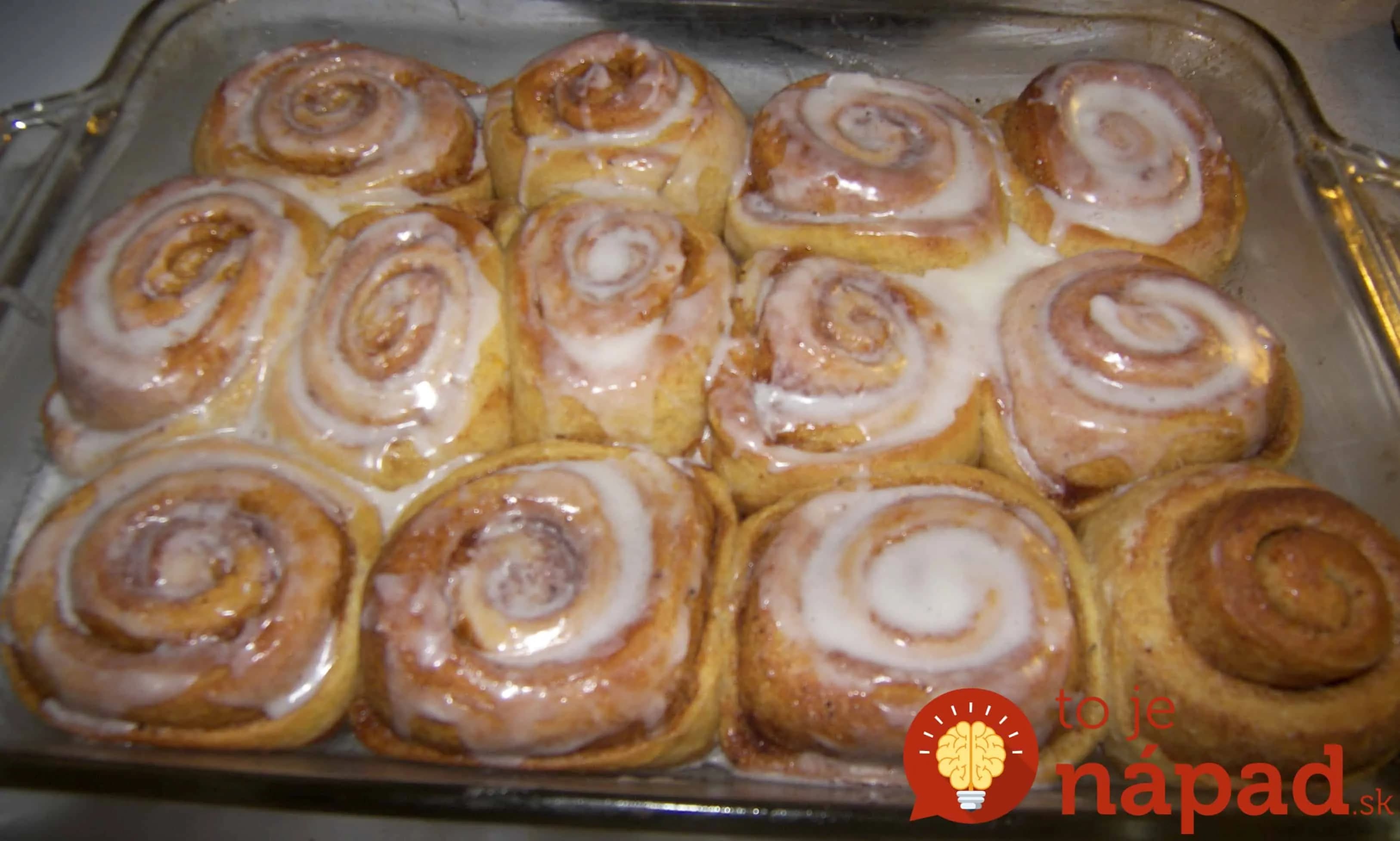 Dokonalé škoricové slimáky so smotanovou polevou: Mäkučké aj na druhý deň!