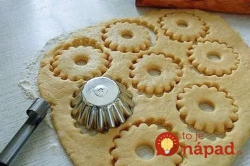 Pudingové kolieska (nielen) na sviatočný stôl: Dajte do nich akýkoľvek puding, ktorý doma nájdete, sú fantastické!