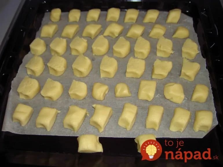 Na domáce rožteky, keksíky aj lepené pečivo: Perfektné cesto zo Salka, pripravíte z neho čo si len zmyslíte!