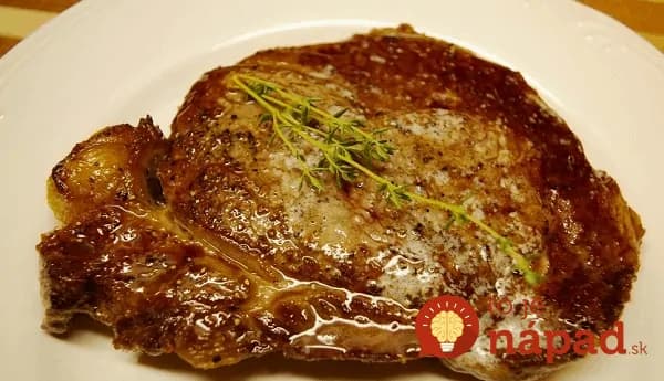 Farmárska krkovička na pive a cibuľke: Keď začne rozvoniavať u vás v kuchyni, budete ľutovať, že ste nepripravili viac!