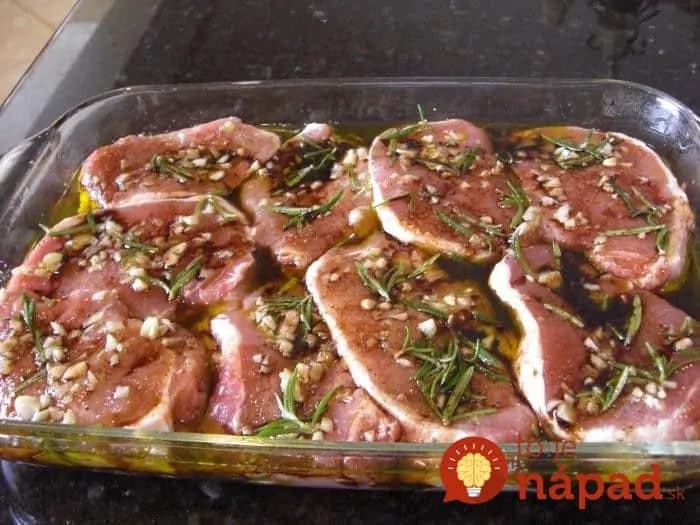 S týmto budete za hviezdu na každej grilovačke: 7 top receptov na bleskové marinády, ktoré mäso perfektne ochutia!