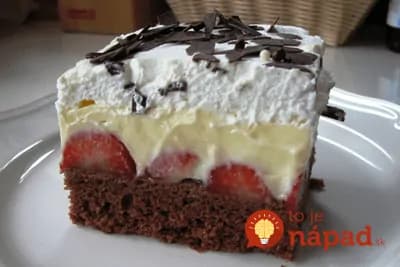 Luxusné ovocné rezy s kyslou smotanou: Robím ho vždy na dva plechy a nikdy neostane ani omrvinka!