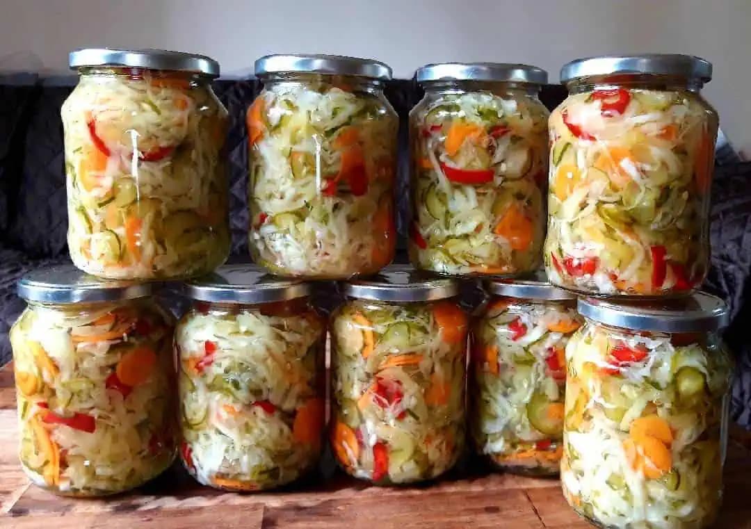 Čalamáda na studeno, ktorú milujeme: Žiadne zaváranie ani varenie a máte najlepšiu prílohu, akú poznám!