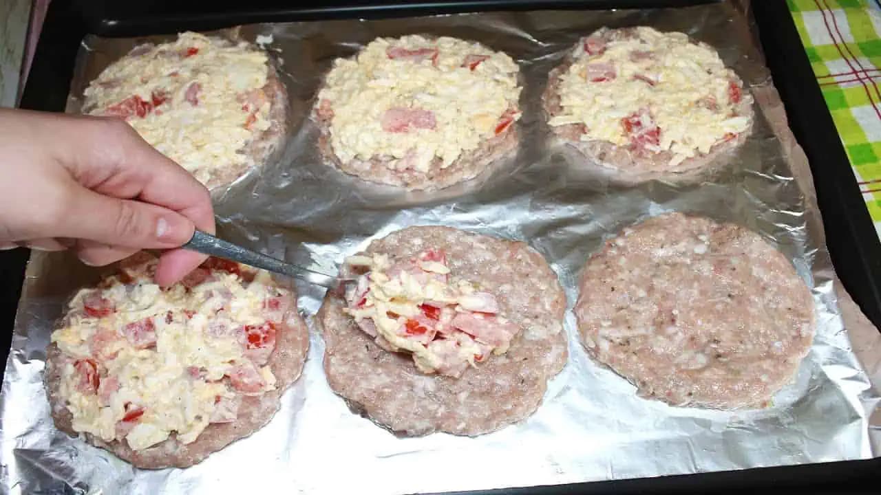 Rýchly obed z mletého mäsa a syrokrému: Jednoduché, chutné a nič sa nevypráža!