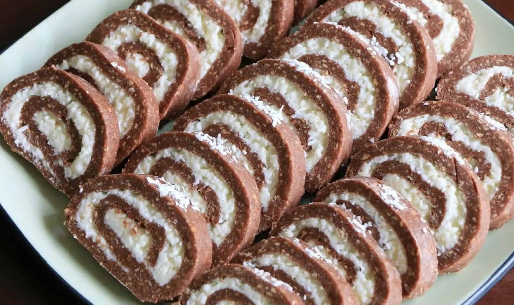 VIANOČNÁ kokosová rolka bez pečenia, bez varenia: Stačí len zabaliť a v chladničke vydrží až do Vianoc!