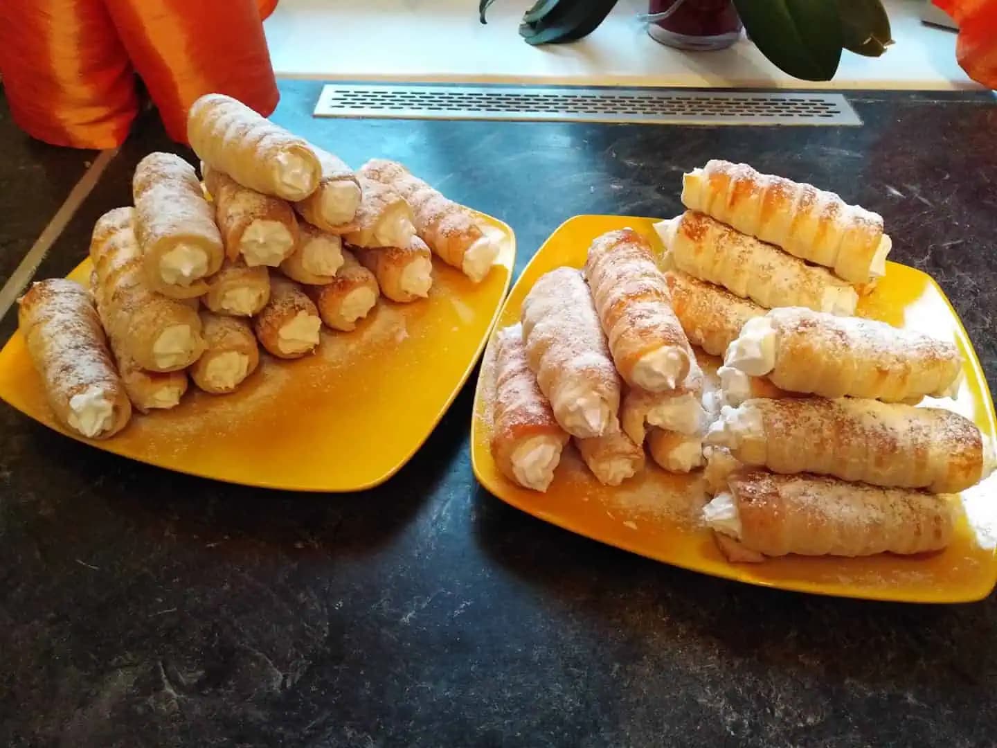 Recept na domáce TRUBIČKY s neskutočne jemným krémom: Hotové sú za 30 minút a všetkým doma sa už zbiehajú slinky!