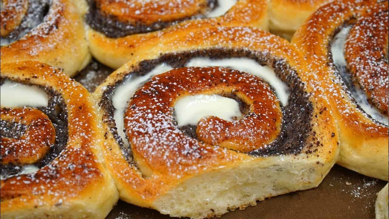 Makové slimáky ako z bavlnky – najmäkšie na svete: Neopísateľne chutné pečivo, tajomstvo je ukryté v tom úžasne jemnom ceste!